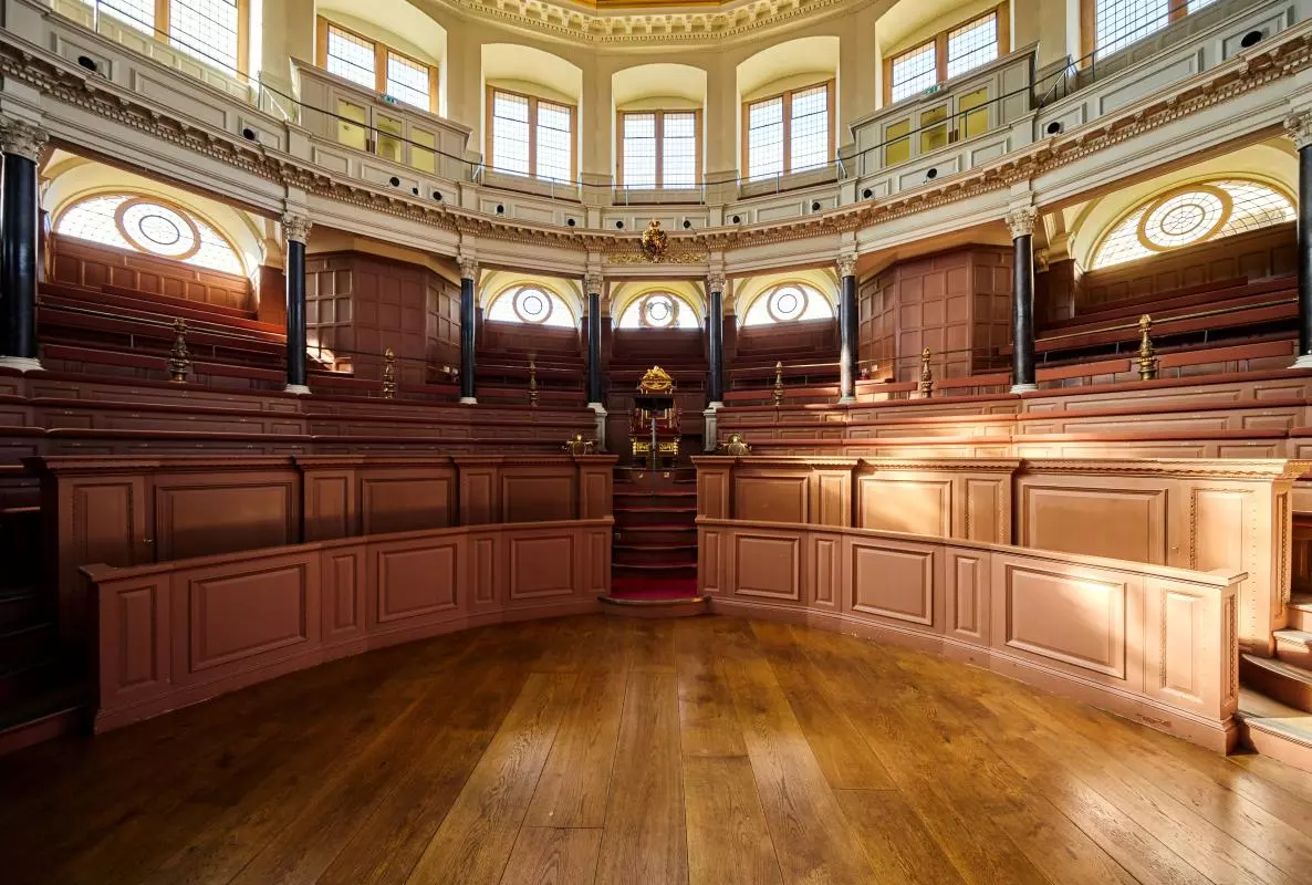 The Sheldonian Theatre throne and seating area